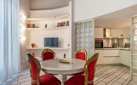 Navona Pretty Home